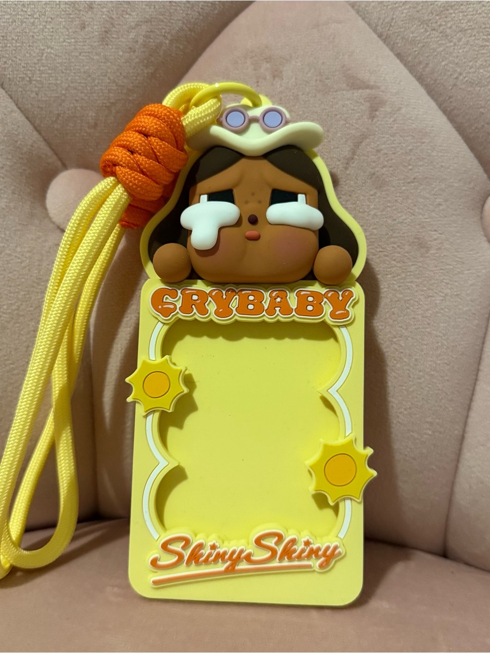 POP MART CRYBABY SHINY SHINY SERIES-CARD HOLDER CONFIRMED
BLIND BOX